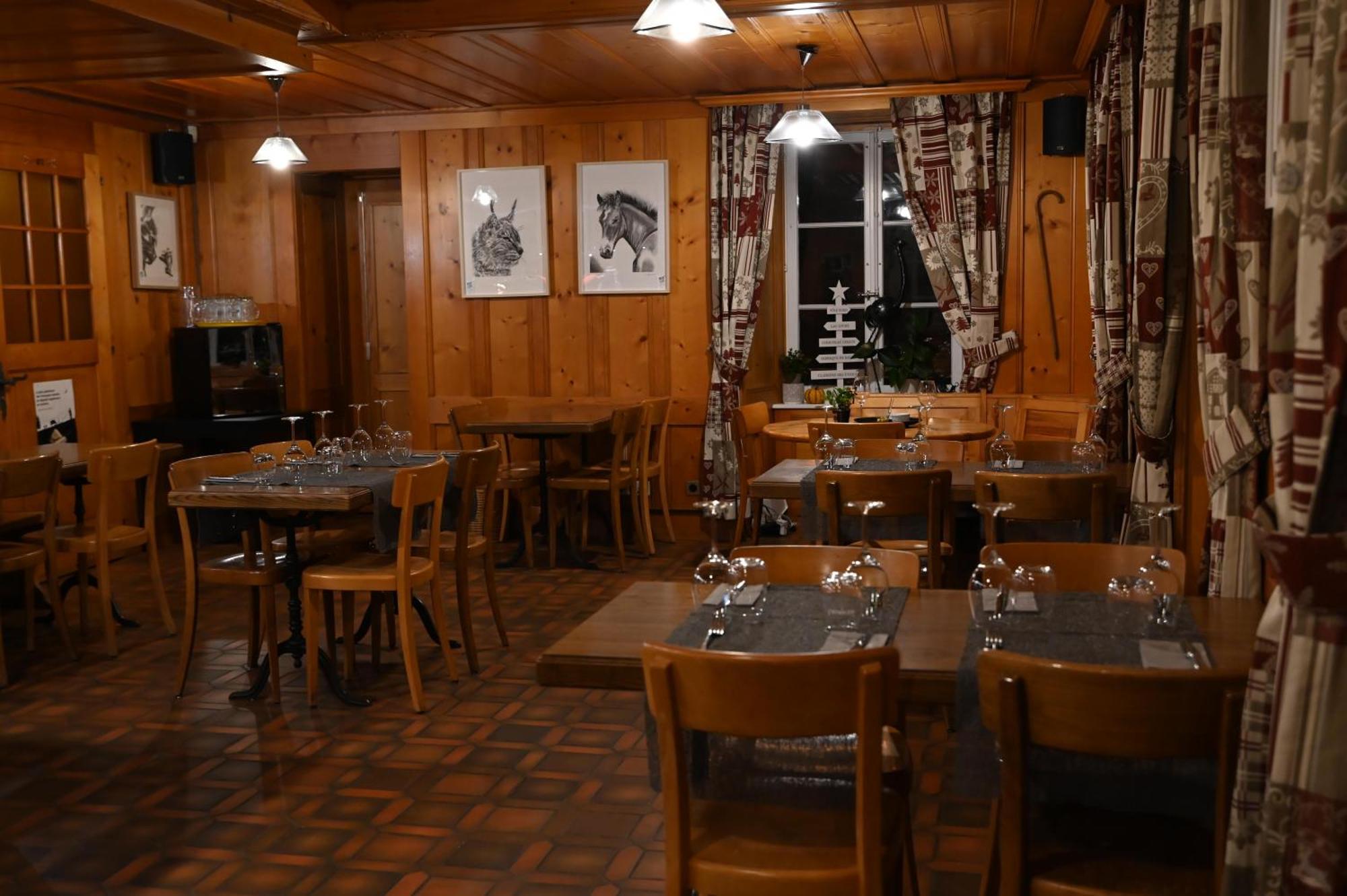 Auberge De L'Ange Albeuve Dış mekan fotoğraf