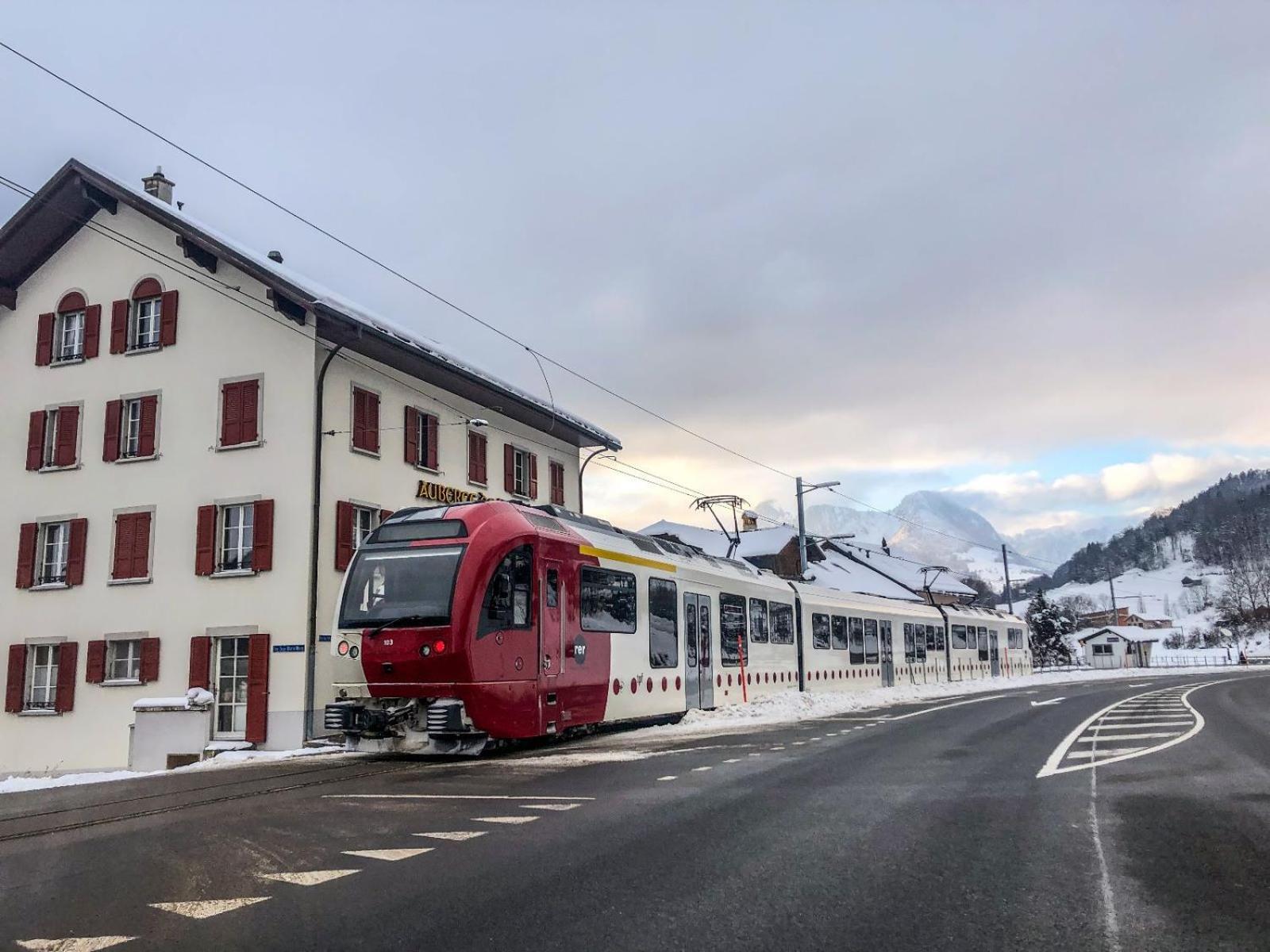 Auberge De L'Ange Albeuve Dış mekan fotoğraf